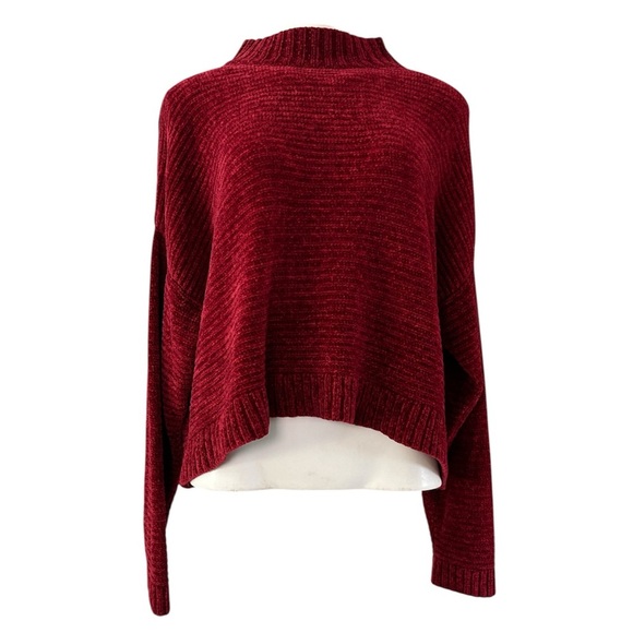 2 x $12 Chenille Maroon Crop Sweater L | Cozy Fall Style - Picture 3 of 13